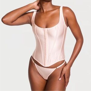 VICTORIA SECERT VERY SEXY SILK CORSET - PINK SIZE SMALL (NEW WITH TAGS)